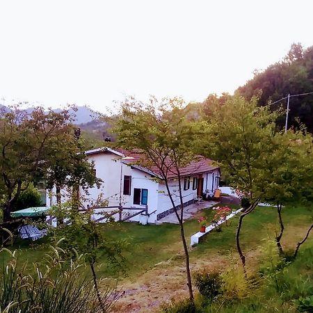 B&B La Casa Del Daino Millesimo Exterior foto