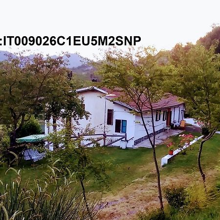 B&B La Casa Del Daino Millesimo Exterior foto